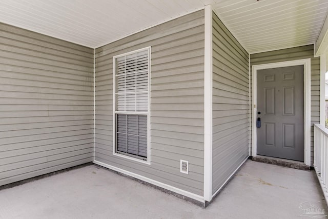 6027 Dallas Ave, Pensacola, FL 32526 - property entrance with a patio