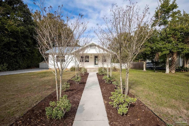 view of front of house with a front yard