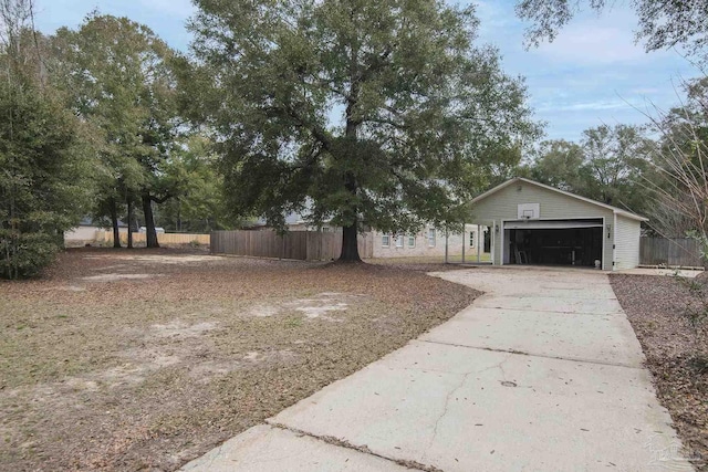 view of yard with a garage