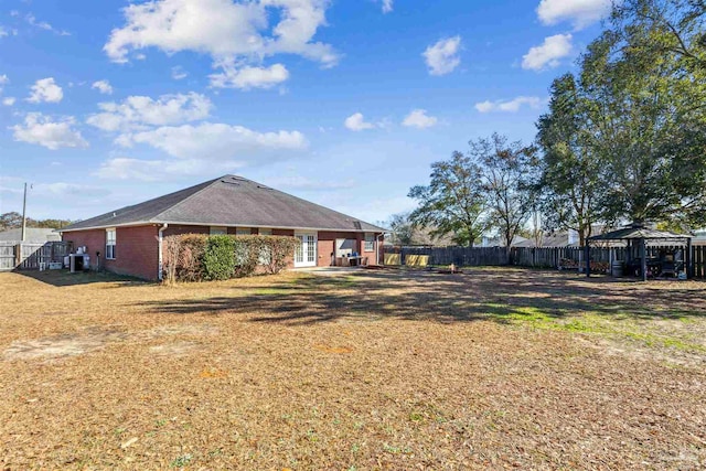 exterior space with a yard