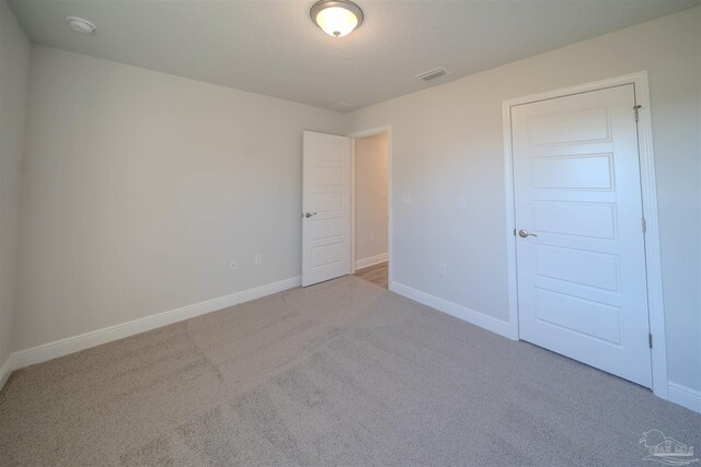 bathroom featuring recessed lighting, vanity, toilet, and shower / bath combo with shower curtain