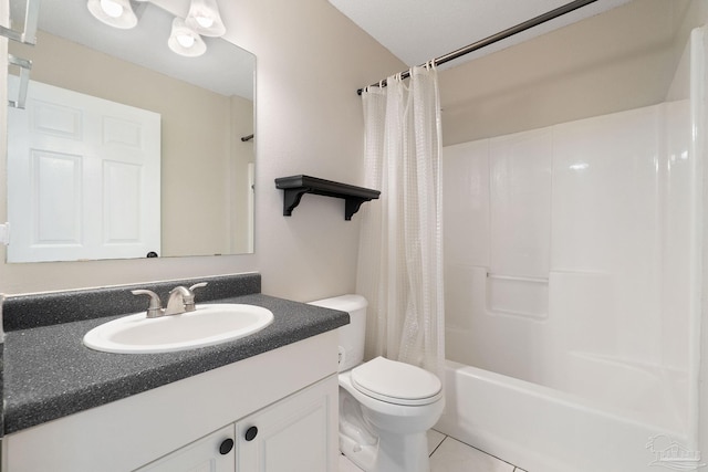 full bathroom with shower / bath combo with shower curtain, vanity, toilet, and tile patterned floors