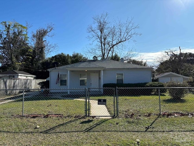 view of front facade with a front lawn