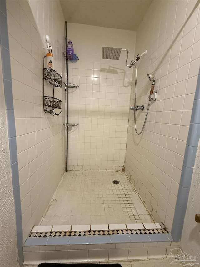 5325 Bob Sikes Blvd, Jay, FL 32565 - full bath with tiled shower
