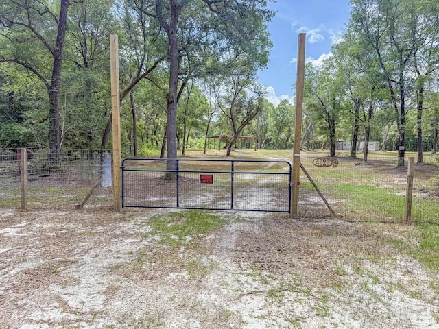 4020 Easy St, Holt, FL 32564