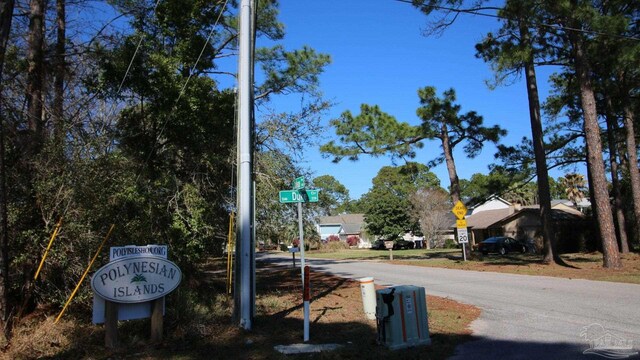 3212 Duke Dr, Gulf Breeze, FL 32563