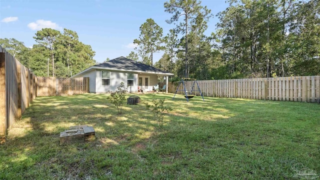 view of yard featuring a fenced backyard