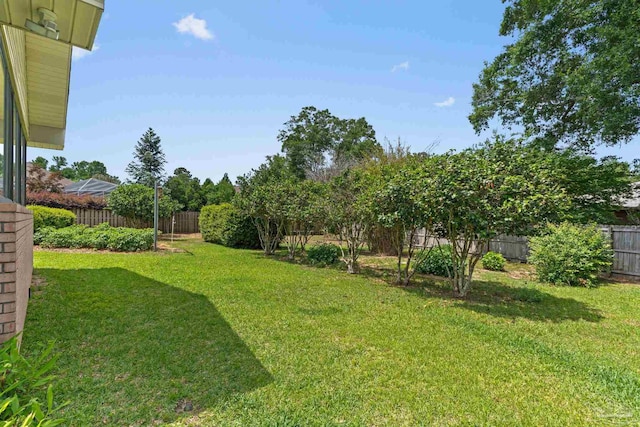 5816 Forest Ridge Dr, Pensacola, FL 32526 - view of yard