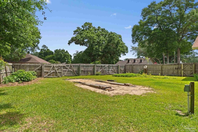 5816 Forest Ridge Dr, Pensacola, FL 32526 - view of yard