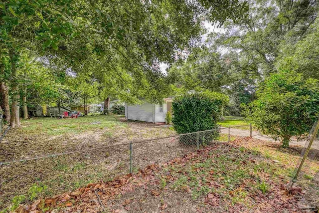 7074 Milton Ct, Milton, FL 32583 - view of yard