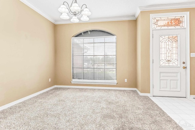 foyer featuring an inviting chandelier, crown molding, and light carpet