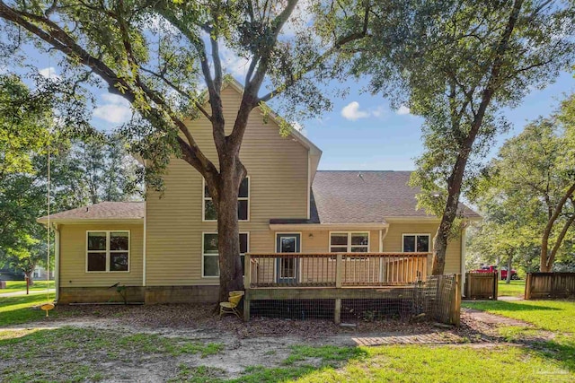 6814 Cedar Lake Dr, Pensacola, FL 32526 - back of house with fence and a deck