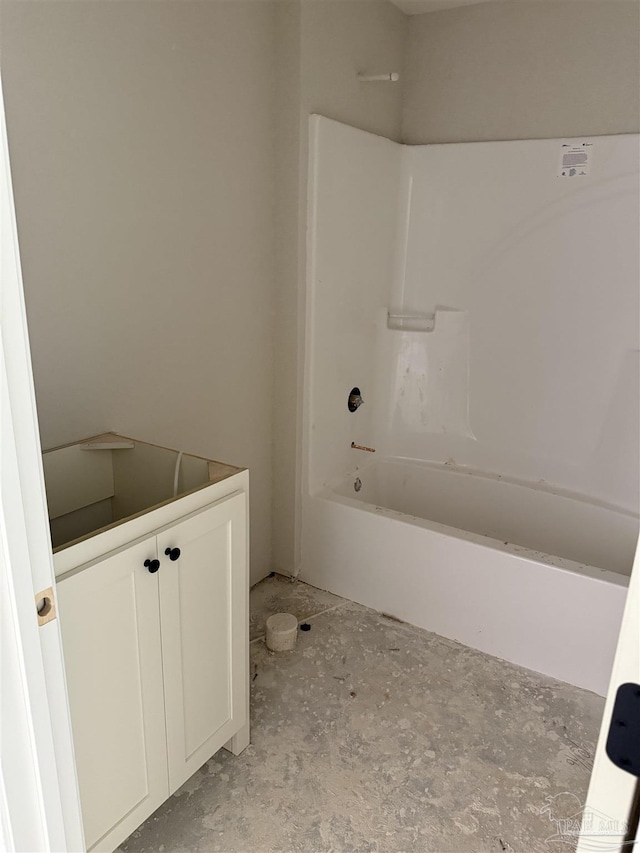 bathroom featuring shower / bath combination