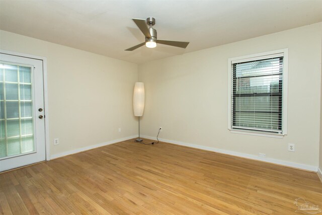 7402 Viewcrest Dr, Pensacola, FL 32504 - spare room featuring light wood-type flooring, baseboards, and a ceiling fan