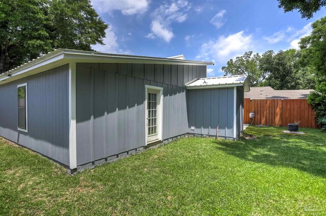 7402 Viewcrest Dr, Pensacola, FL 32504 - view of side of property