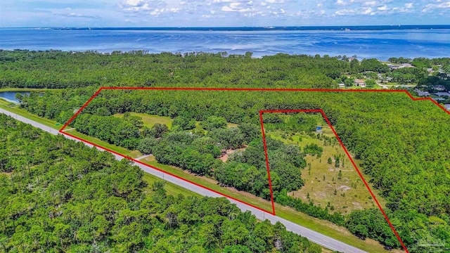 939 Avalon Blvd, Milton, FL 32583 - view of property location featuring a large body of water and property parcel outlined
