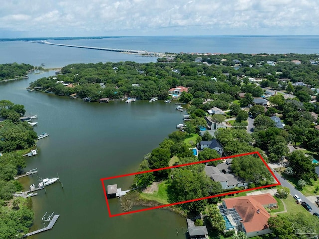 9 N Sunset Blvd, Gulf Breeze, FL 32561 - aerial view of property's location featuring a large body of water and property boundaries highlighted