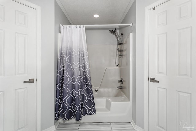4122 Cobia St, Pensacola, FL 32507 - bathroom with baseboards, a textured ceiling, shower / tub combo, and recessed lighting