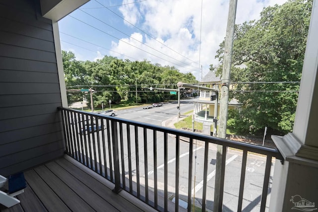 800 N Baylen St, Pensacola, FL 32501 - balcony with view of wooded area
