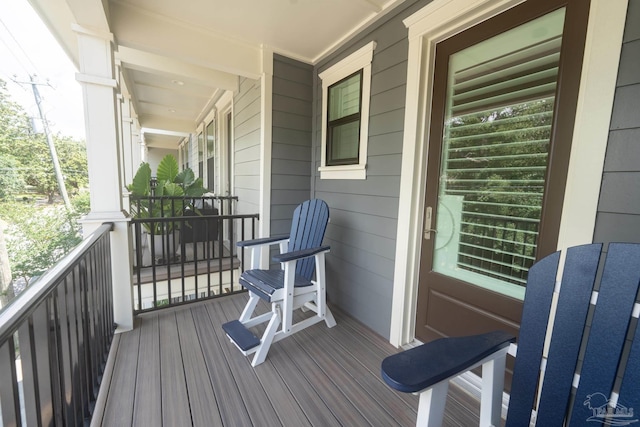 800 N Baylen St, Pensacola, FL 32501 - view of wooden porch
