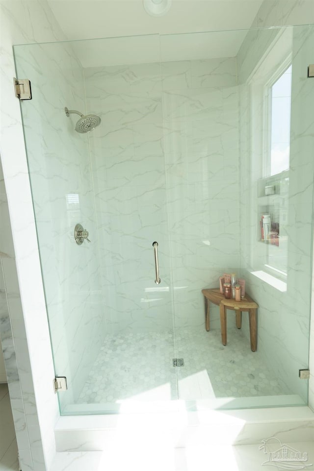 800 N Baylen St, Pensacola, FL 32501 - full bath with a stall shower