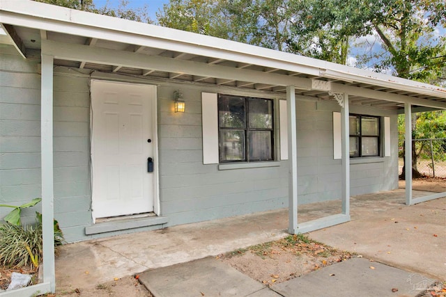 view of entrance to property