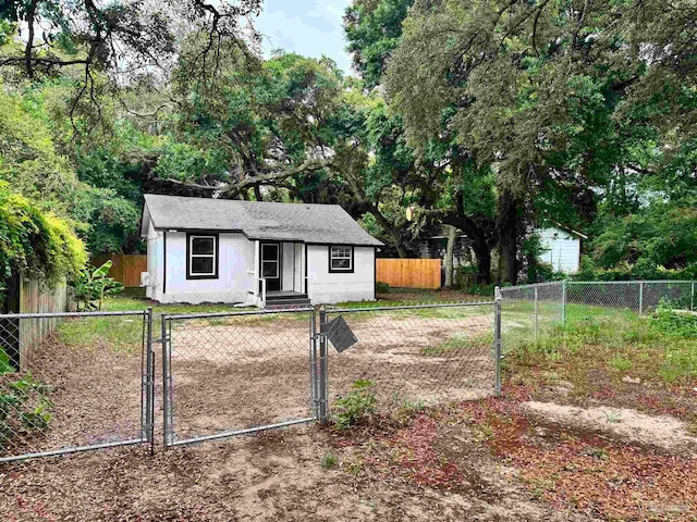 exterior space featuring an outbuilding