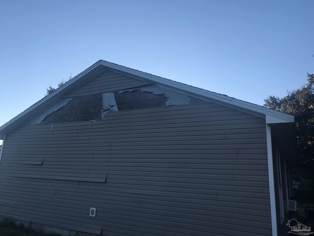 view of home's exterior
