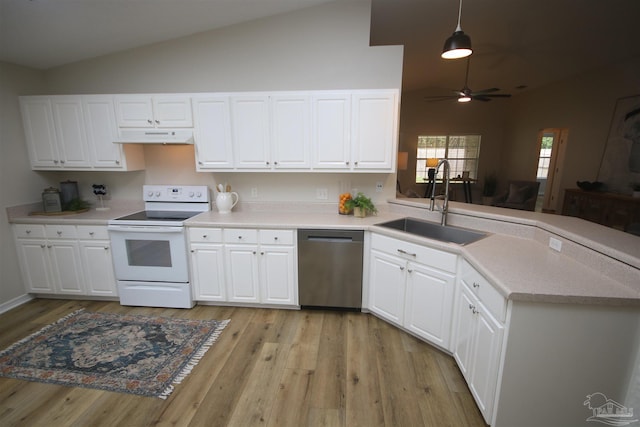 kitchen featuring stainless steel dishwasher, a peninsula, under cabinet range hood, a sink, and electric stove