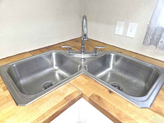 5358 Jenny Cir, Pace, FL 32571 - kitchen view of a sink