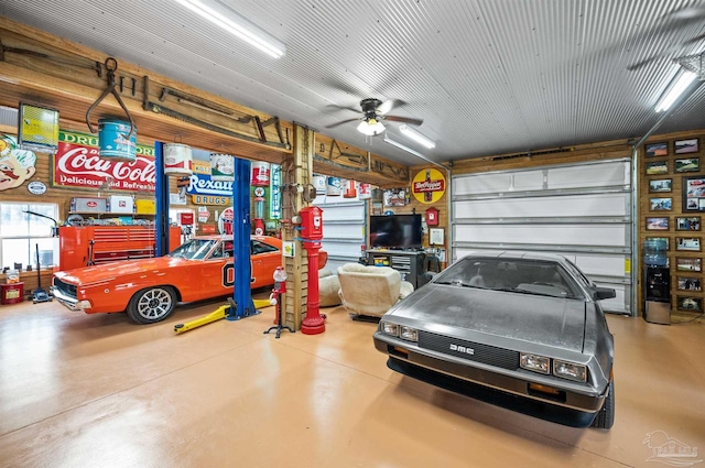 garage with ceiling fan