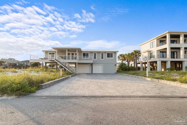 view of front of house featuring a garage