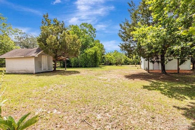 10449 Bernice Rd, Milton, FL 32583 - view of grassy yard