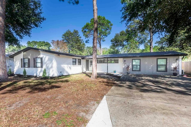 311 Valencia St, Gulf Breeze FL, 32561, 4 bedrooms, 3 baths house for sale