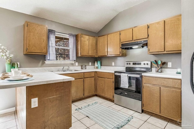 kitchen featuring sink, kitchen peninsula, vaulted ceiling, electric range, and light tile patterned floors