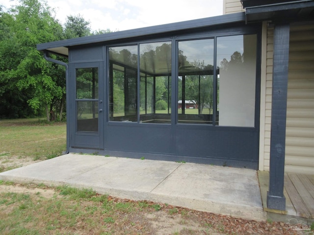 view of exterior entry