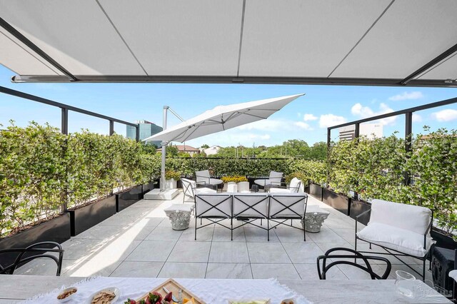 view of patio / terrace featuring outdoor lounge area