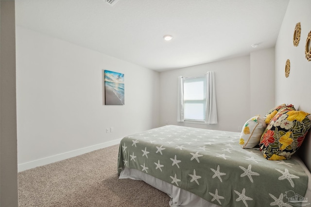 bedroom with carpet flooring