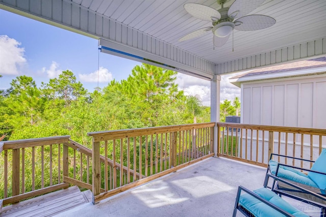 deck featuring ceiling fan