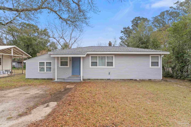 view of front of house with a front yard