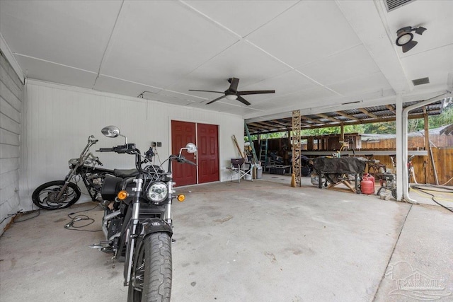 garage with ceiling fan