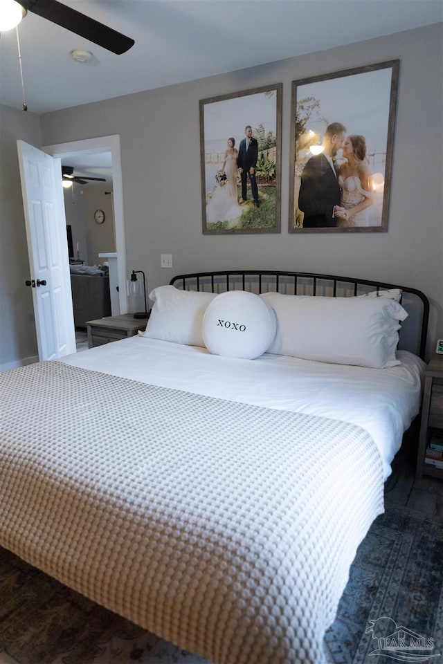 bedroom featuring ceiling fan