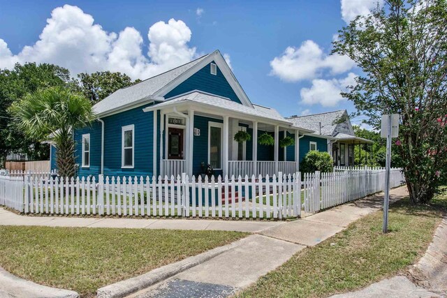 view of front of property with a porch