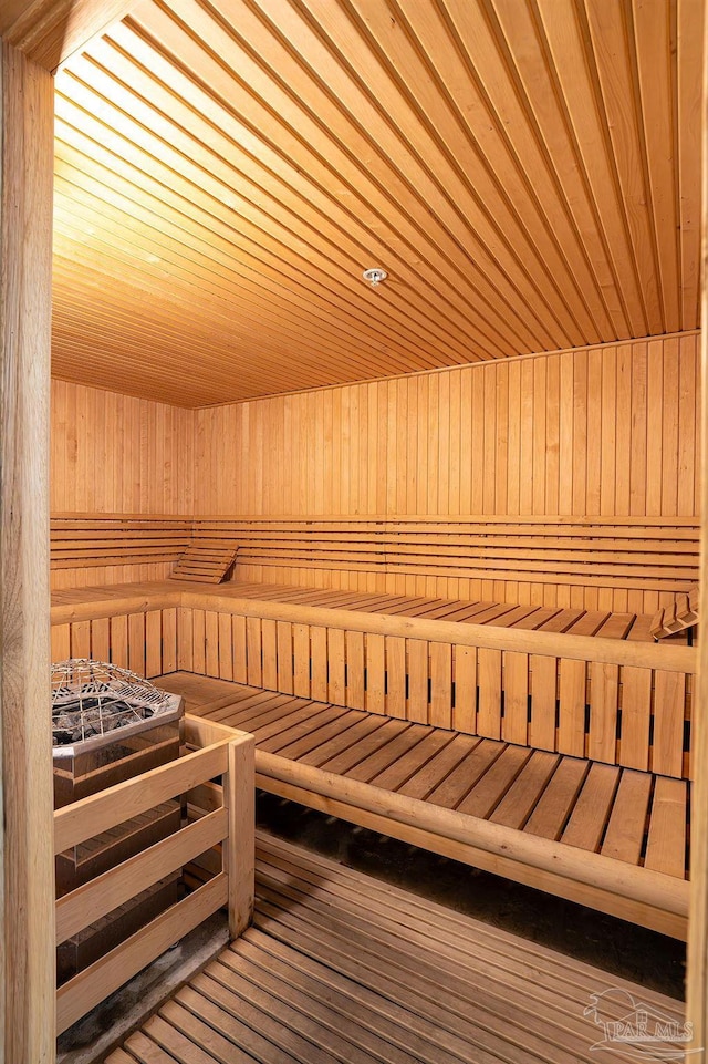 view of sauna / steam room