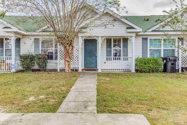 321 Loveland Cir, Pensacola, FL 32526 - view of front of home with a porch and a front lawn