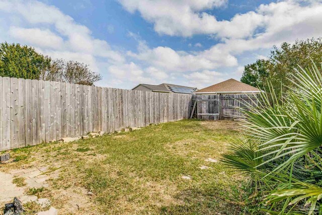 321 Loveland Cir, Pensacola, FL 32526 - view of yard