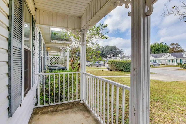 321 Loveland Cir, Pensacola, FL 32526 - balcony with a porch