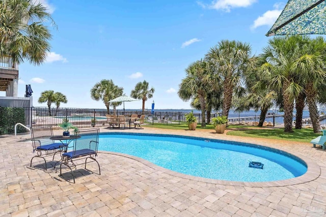 8209 Pompano St, Navarre, FL 32566 - community pool with a patio