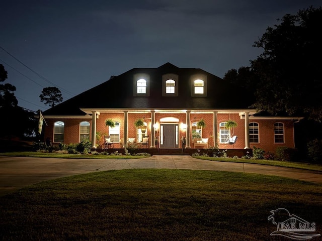 2367 Greenbrier Blvd, Pensacola, FL 32514 - view of front facade featuring covered porch and a front yard