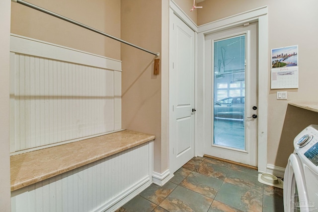 mudroom featuring washer / clothes dryer